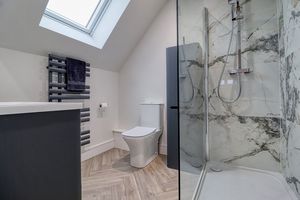 Master Ensuite- click for photo gallery